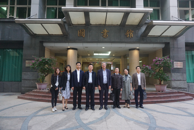 图片说明